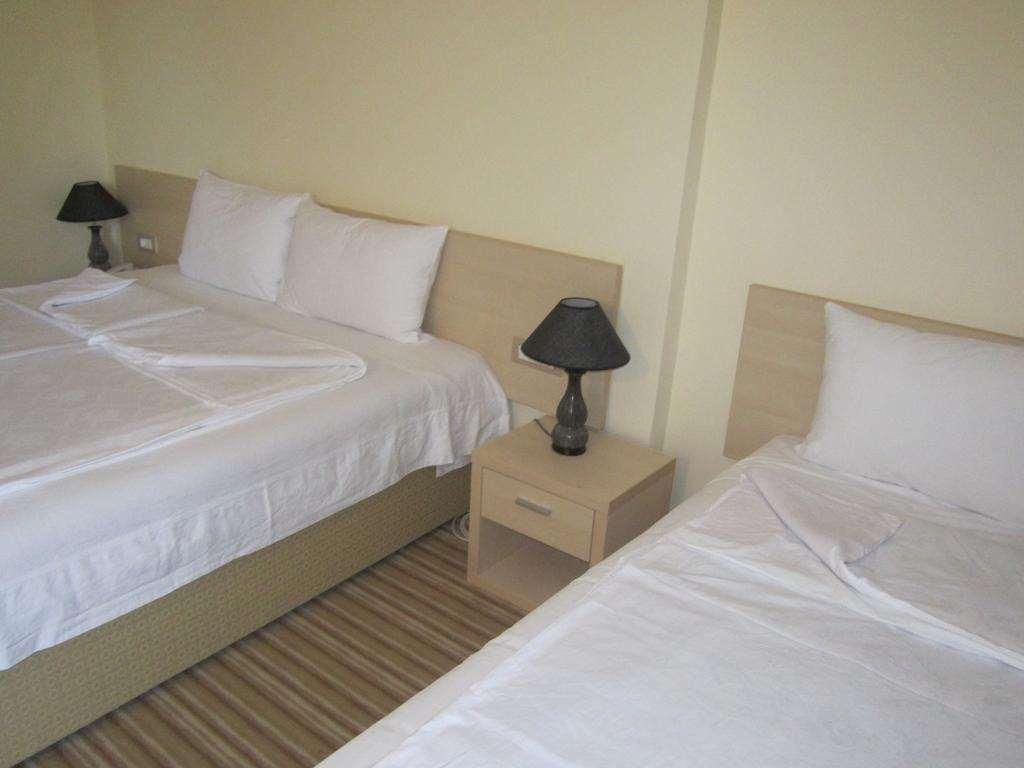Hotel Pela Ochrid Pokoj fotografie